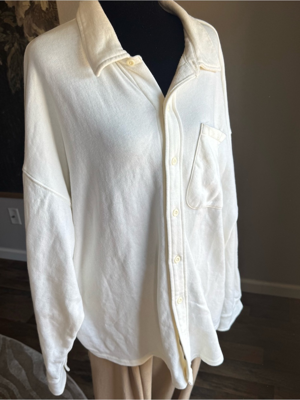 PINK Victoria's Secret White & Black Logo Tag Tee